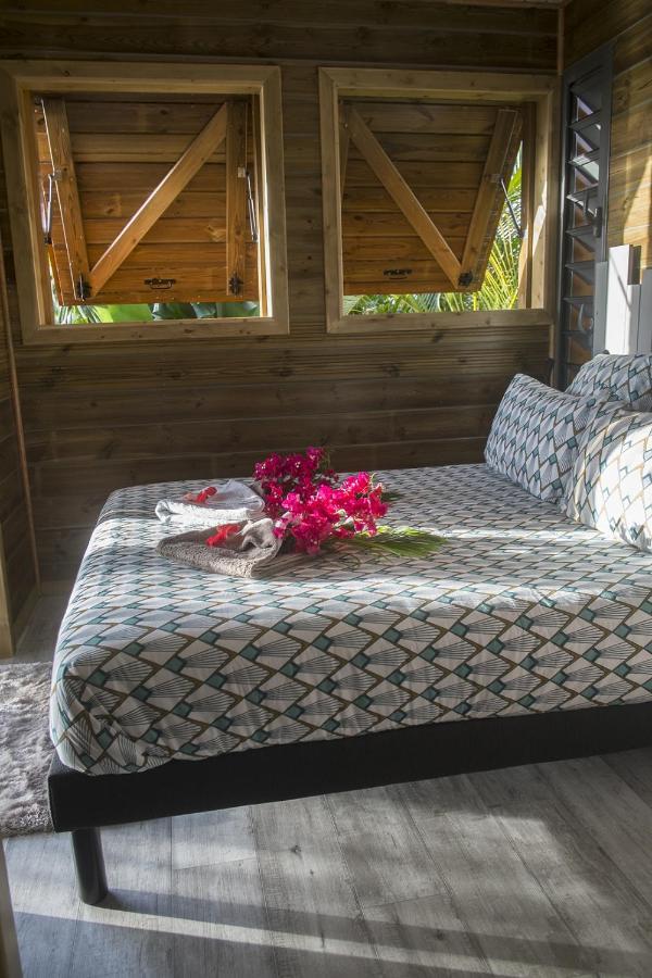 Bunga-Lodge Douville ภายนอก รูปภาพ